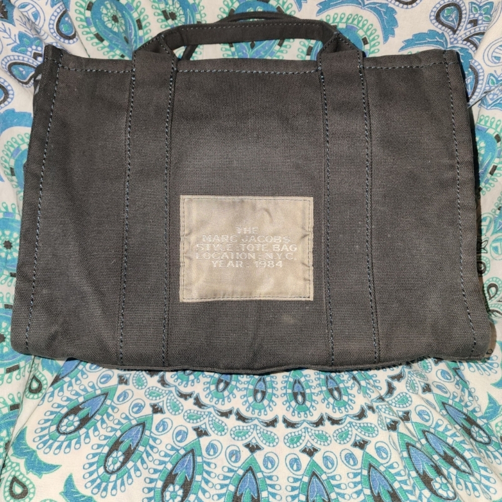 Marc Jacobs The Tote Bag - Picture 4 of 6